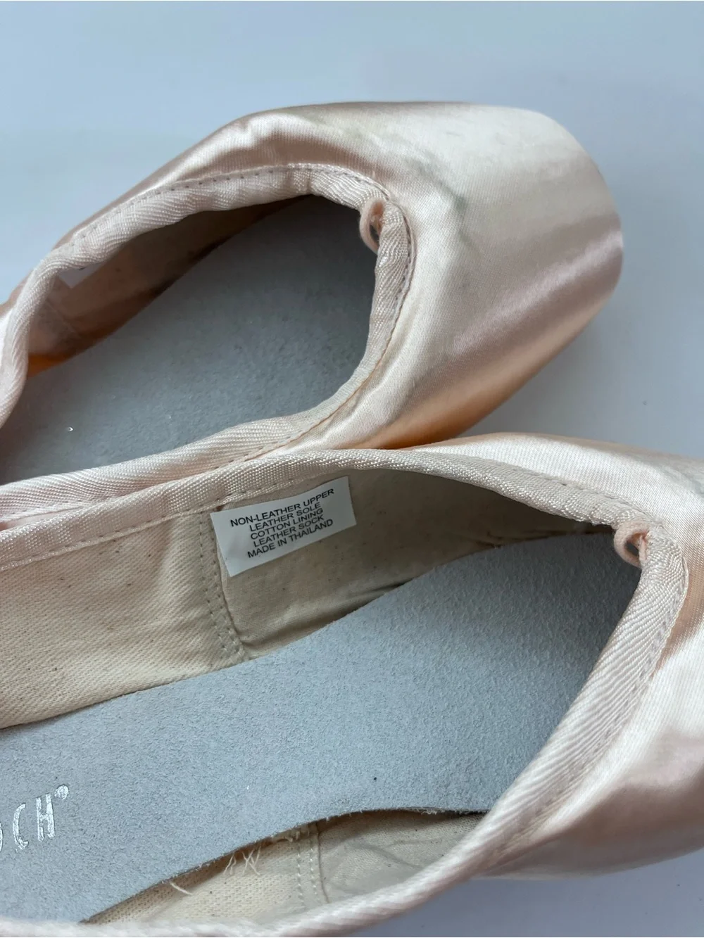 BLOCH Pointe Shoes 5.5